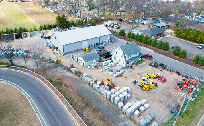 Pictures of Retail, Industrial property located at 2069 New Jersey 35, South Amboy, NJ 08879 for lease - image #1