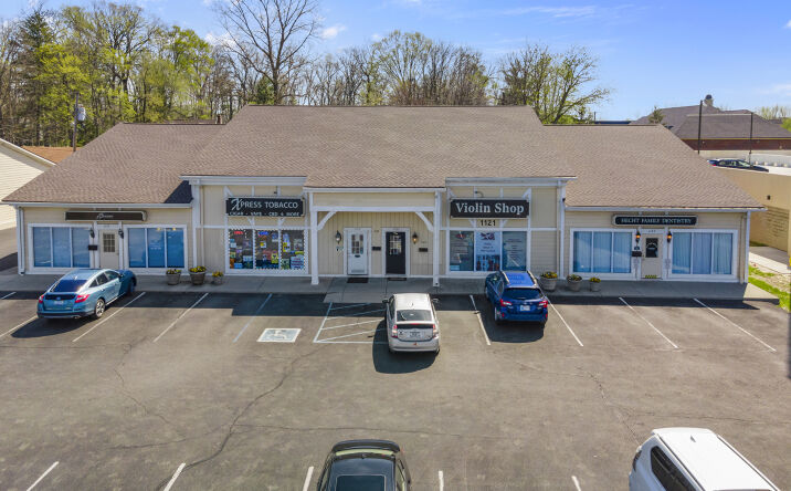 Pictures of Retail property located at 1121 South Rangeline Road, Carmel, IN 46032 for lease - image #1