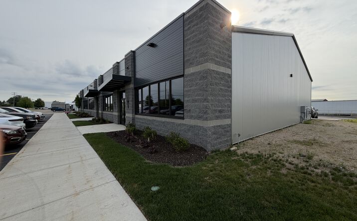Pictures of Retail, Office property located at 5790 Balsam Drive, Hudsonville, MI 49426 for lease - image #1