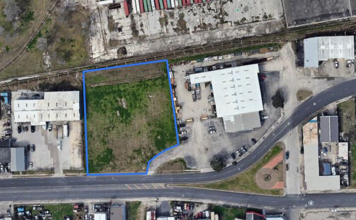 Pictures of Land property located at 2500 Agnes Street, Corpus Christi, TX 78405 for lease - image #1