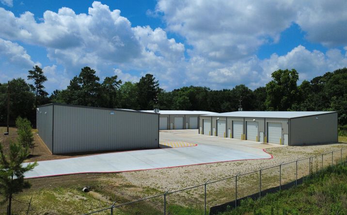 Pictures of Office, Industrial, Special Purpose property located at 200 PORTER RD, CONROE, TX 77301 for lease - image #1