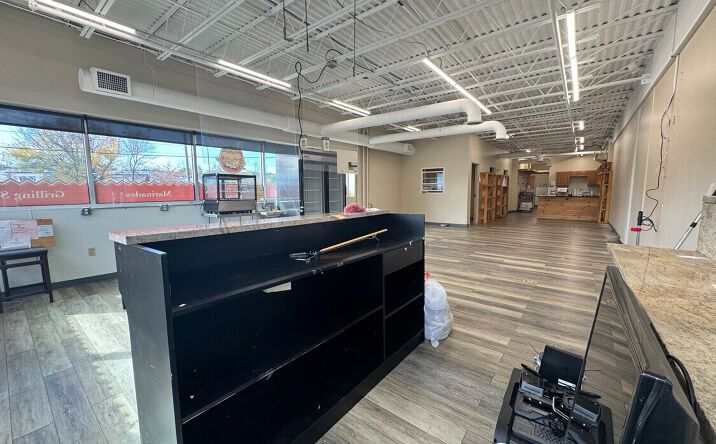 Pictures of Retail property located at 132 MENDON RD, CUMBERLAND, RI 02864-5314 for lease - image #1