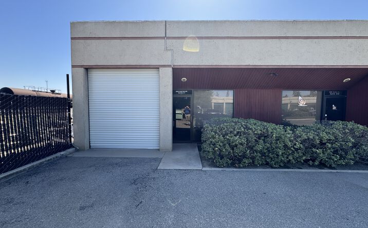 Pictures of Office, Industrial property located at 4040 Easton Drive, Bakersfield, CA 93309 for lease - image #1