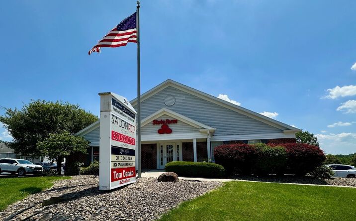 Pictures of Office, Retail property located at 565 E Main Street, Canfield, OH 44406 for lease - image #1