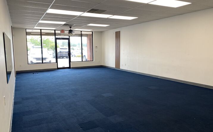 Pictures of Retail, Office, Special Purpose property located at 113 Market Place, Anderson, SC 29625 for lease - image #1