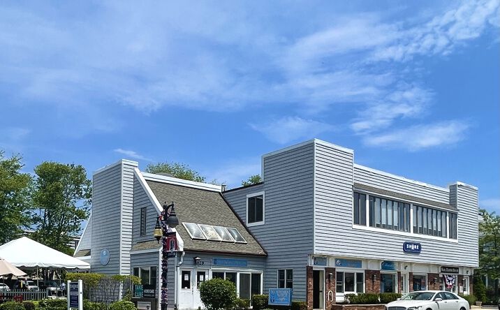 Pictures of Office property located at 29 BEACH RD, MONMOUTH BEACH, NJ 07750-1352 for lease - image #1