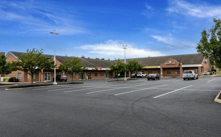 Pictures of Retail property located at 205 - 255 Center St., Seville, OH 44273 for lease - image #1