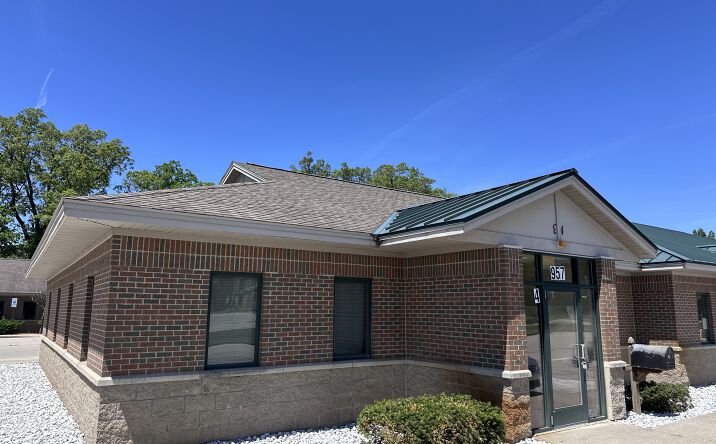 Pictures of Retail, Office property located at 957 Brookhaven Ct, Muskegon, MI 49442 for lease - image #1