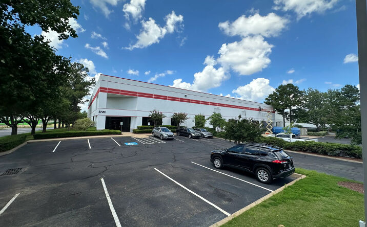 Pictures of Industrial property located at 3720 Distriplex Dr, Memphis, TN 38118 for lease - image #1
