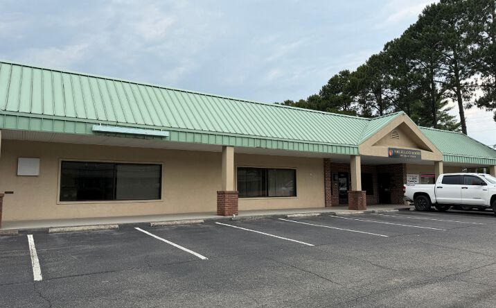 Pictures of Retail, Office property located at 160 Pinehurst Avenue, Southern Pines, NC 28387 for lease - image #1