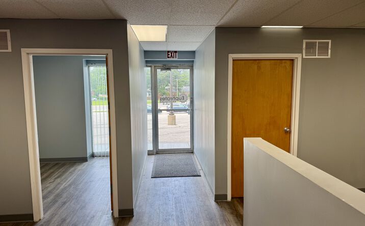 Pictures of Retail, Office, Special Purpose property located at 8460 Watson Road, St. Louis, MO 63119 for lease - image #1