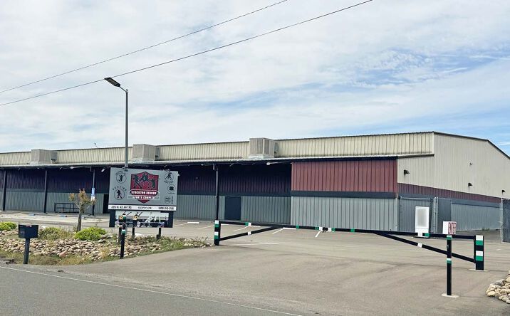 Pictures of Industrial property located at 3251 N Ad Art Road, Stockton, CA 95215-2200 for lease - image #1