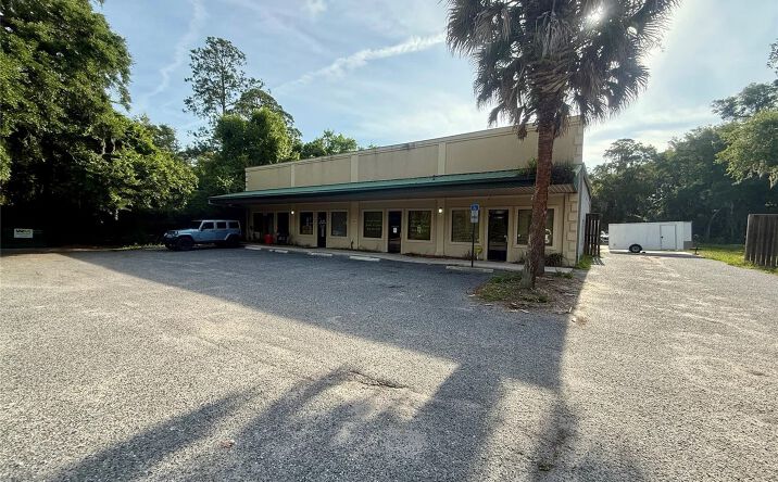 Pictures of Retail, Office, Industrial property located at 5174 FIRST COAST HWY, FERNANDINA BEACH, FL 32034-5499 for lease - image #1
