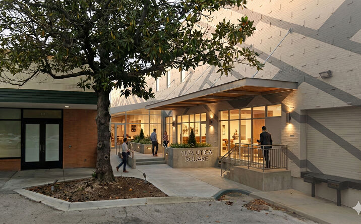 Pictures of Office property located at 1876 Utica Square, Tulsa, OK 74114 for lease - image #1