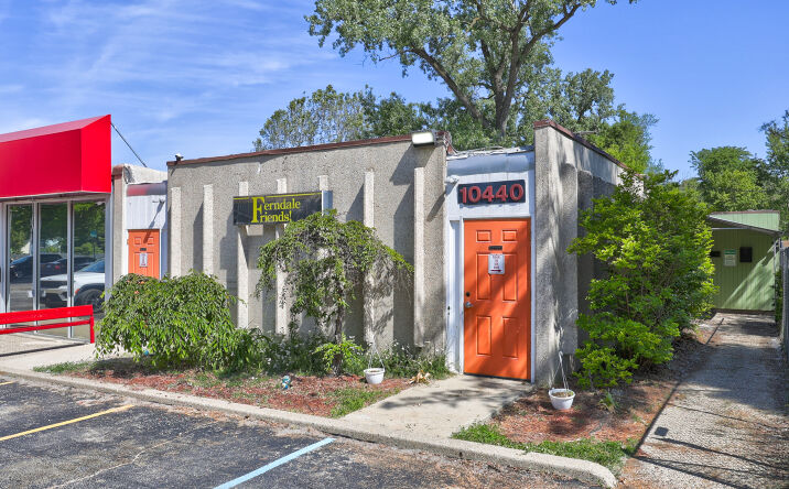 Pictures of Retail, Office property located at 10440 West Nine Mile Road, Oak Park, MI 48237 for lease - image #1