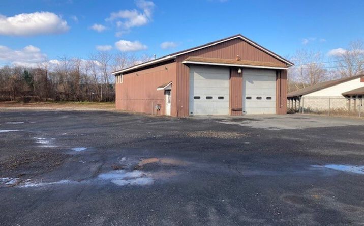 Pictures of Industrial property located at 105 Old Mill Ln, Schenectady, NY 12306 for lease - image #1