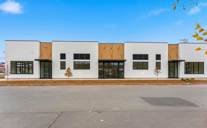 Pictures of Retail, Restaurant property located at 5 Fulton Ave, Northampton, MA 01060 for lease - image #1