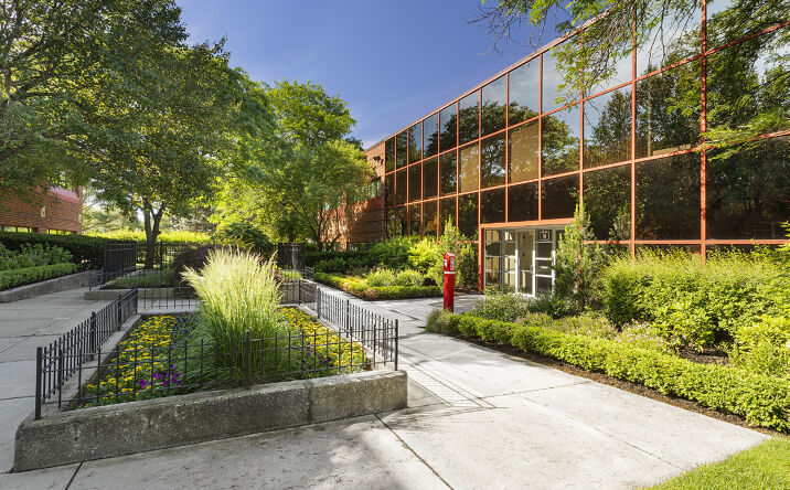 Pictures of Office property located at 9 Trafalgar Square, Nashua, NH 03063 for lease - image #1
