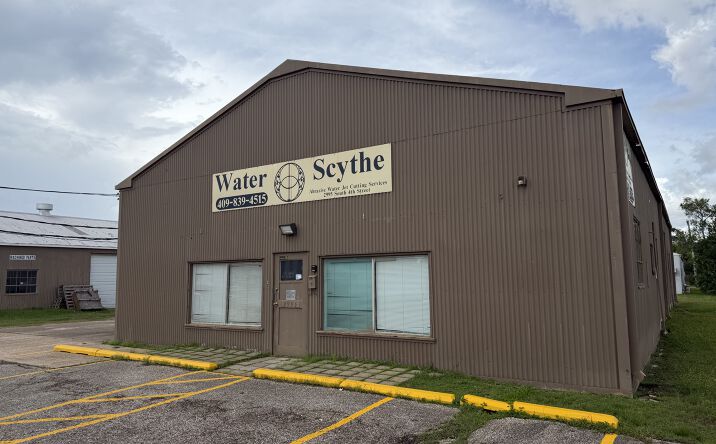 Pictures of Retail, Industrial, Land property located at 2995 South 4th Street, Beaumont, TX 77701 for lease - image #1