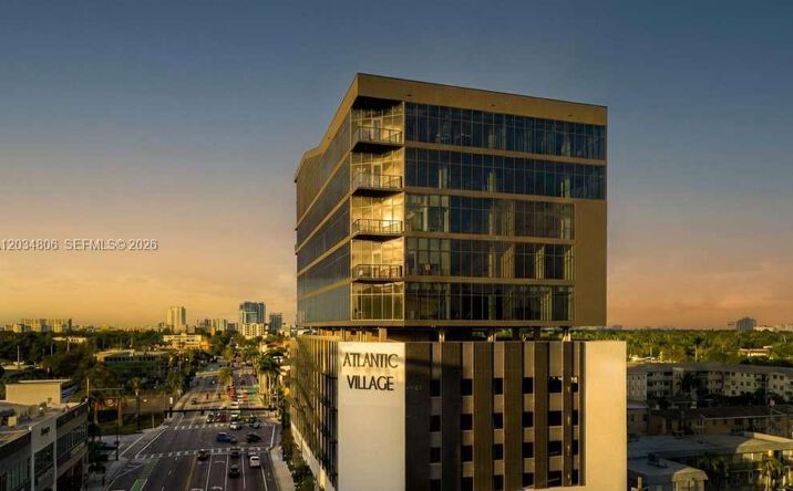 Pictures of Office property located at 801 N Federal Hwy # 1106, Hallandale Beach, FL 33009 for lease - image #1