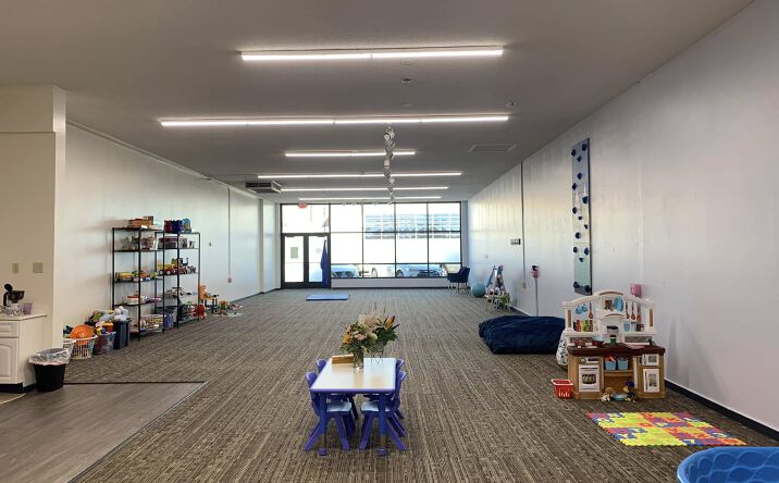 Pictures of Retail, Office, Special Purpose property located at 1315 North Main Street, Mitchell, SD 57301 for lease - image #1