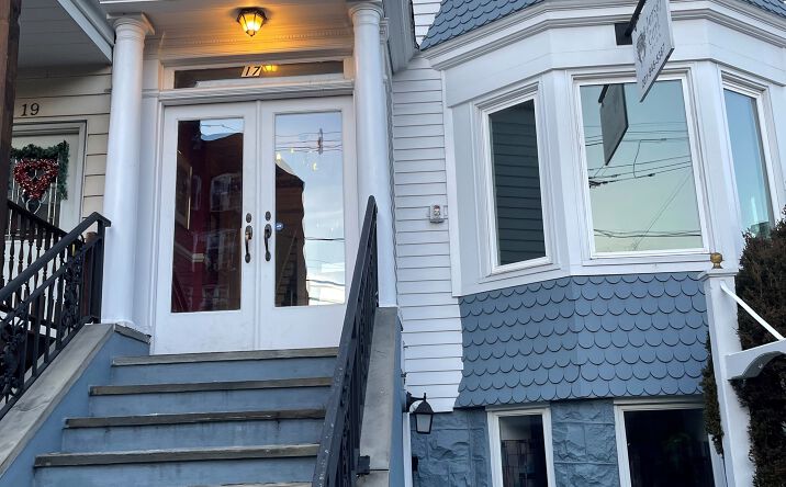 Pictures of Retail, Office property located at 17 Hilliard Avenue, Edgewater, NJ 07020 for lease - image #1