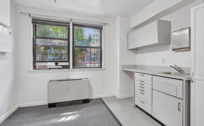 Pictures of Office property located at 55 East 9th Street, New York, NY 10003 for lease - image #1