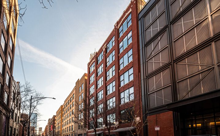 Pictures of Retail, Office property located at 1033 W VAN BUREN ST, CHICAGO, IL 60607 for lease - image #1