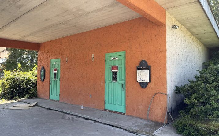 Pictures of Retail, Industrial, Special Purpose property located at 2220 FLORIDA BLVD SW, DENHAM SPRINGS, LA 70726-4952 for lease - image #1