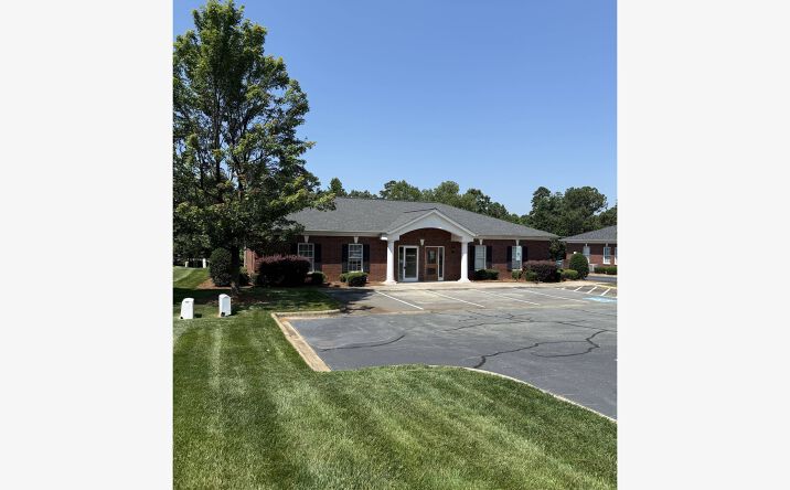 Pictures of Office property located at 2950 Senna Drive, Matthews, NC 28105 for lease - image #1