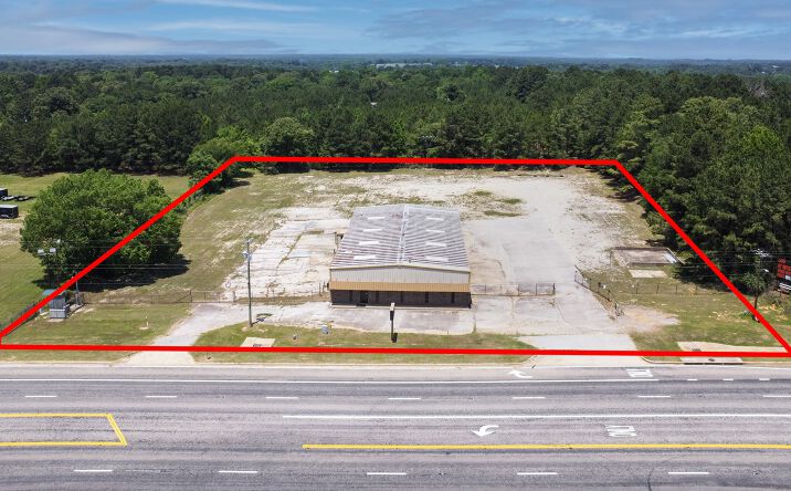 Pictures of Industrial property located at 5315 W Oak St, Palestine, TX 75801 for lease - image #1