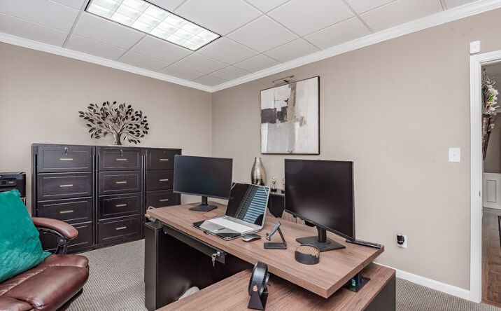 Pictures of Retail, Office property located at 2527 Nelson Miller Parkway, Louisville, KY 40223 for lease - image #1
