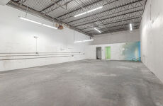 13361375