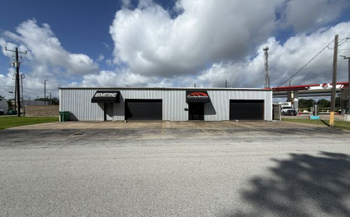 Pictures of Retail, Office property located at 1805 1st Street, Seabrook, TX 77586 for lease - image #1