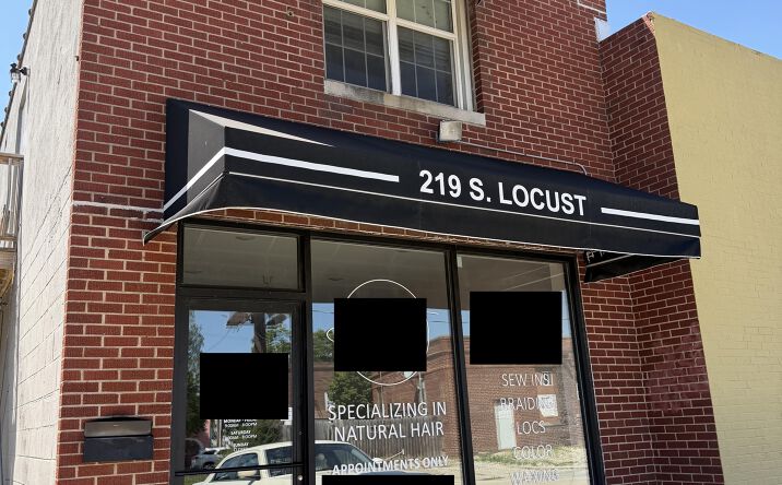 Pictures of Retail property located at 219 S LOCUST ST, CHAMPAIGN, IL 61820-4125 for lease - image #1