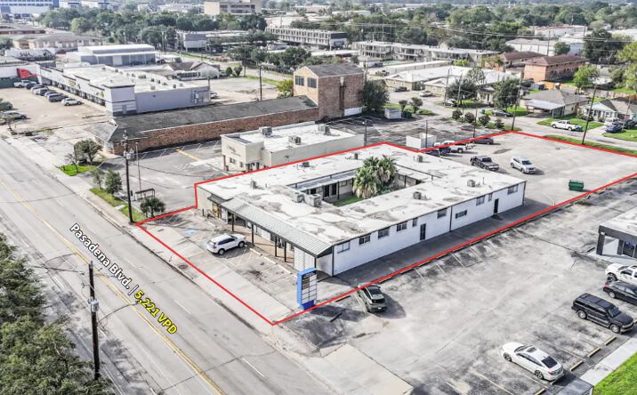 Pictures of Retail, Office, Special Purpose property located at 1022 Pasadena Boulevard, Pasadena, TX 77506 for lease - image #1