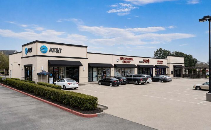 Pictures of Retail property located at 3811 Center Road, Deer Park, TX 77536 for lease - image #1