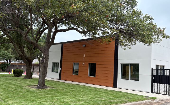Pictures of Office property located at 516 Twilight Trail, Richardson, TX 75080 for lease - image #1