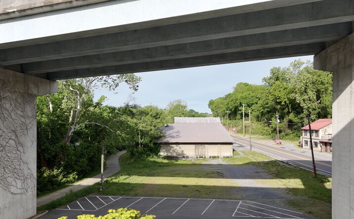 Pictures of Retail, Office, Industrial property located at 1837 Netherland Rd, Kingsport, TN 37660 for lease - image #1