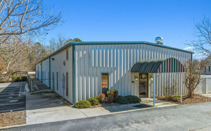 Pictures of Retail, Special Purpose property located at 1250 Bay Valley Road, Kenly, NC 27542 for lease - image #1