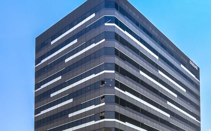 Pictures of Office property located at 700 North Brand Boulevard, Glendale, CA 91203 for lease - image #1