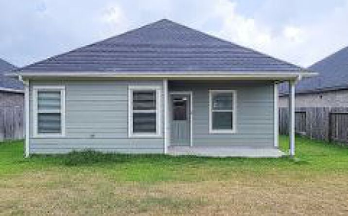 Pictures of Retail, Office, Special Purpose property located at 31351 HORSESHOE MEADOW BEND LN, FULSHEAR, TX 77441-2321 for lease - image #1