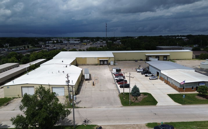 Pictures of Industrial, Office property located at 2316 W Everett Street, Appleton, WI 54914 for lease - image #1