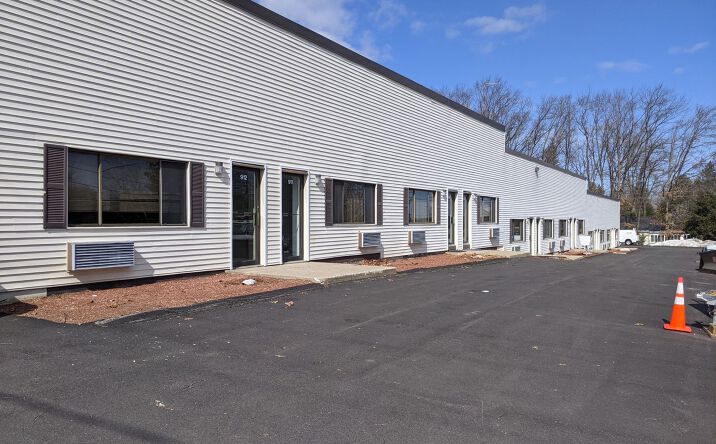 Pictures of Industrial property located at 912 Columbia Circle, Merrimack, NH 03054 for lease - image #1