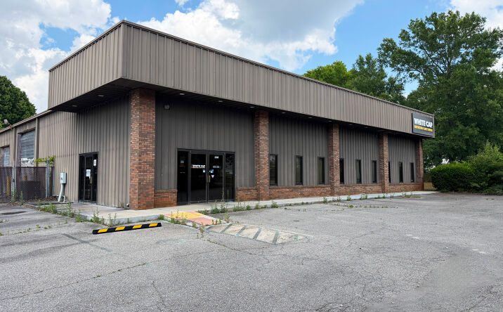 Pictures of Office, Industrial property located at 3288 Wall Triana Hwy, Huntsville, AL 35824 for lease - image #1