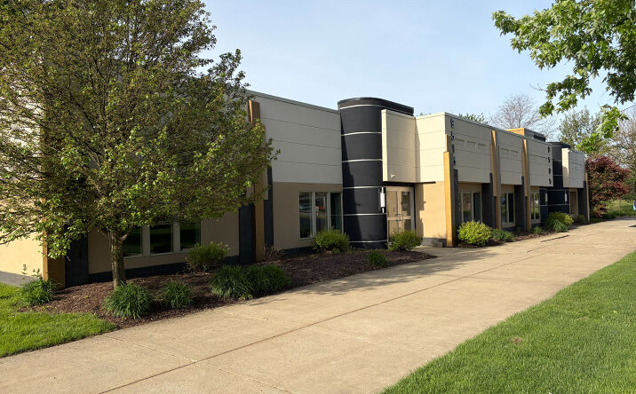 Pictures of Office property located at 9505 Main Street, Clarence, NY 14031 for lease - image #1