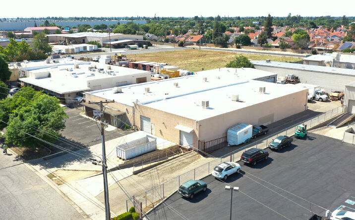 Pictures of Industrial property located at 5671 East Fountain Way, Fresno, CA 93727 for lease - image #1