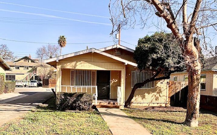 Pictures of Retail, Office property located at 432 S CHURCH ST, VISALIA, CA 93277-2703 for lease - image #1