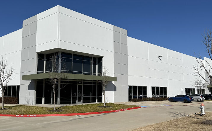 Pictures of Industrial property located at 2000 E Arbrook Blvd, Suite 100, Arlington, TX 76014 for lease - image #1