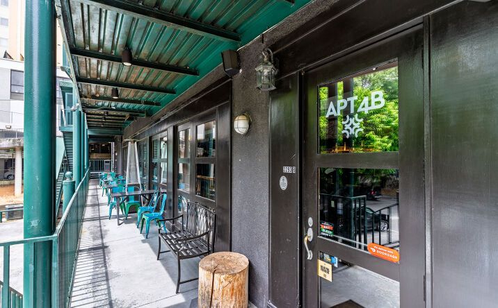 Pictures of Retail, Restaurant property located at 2293 Peachtree Road, Atlanta, GA 30309 for lease - image #1